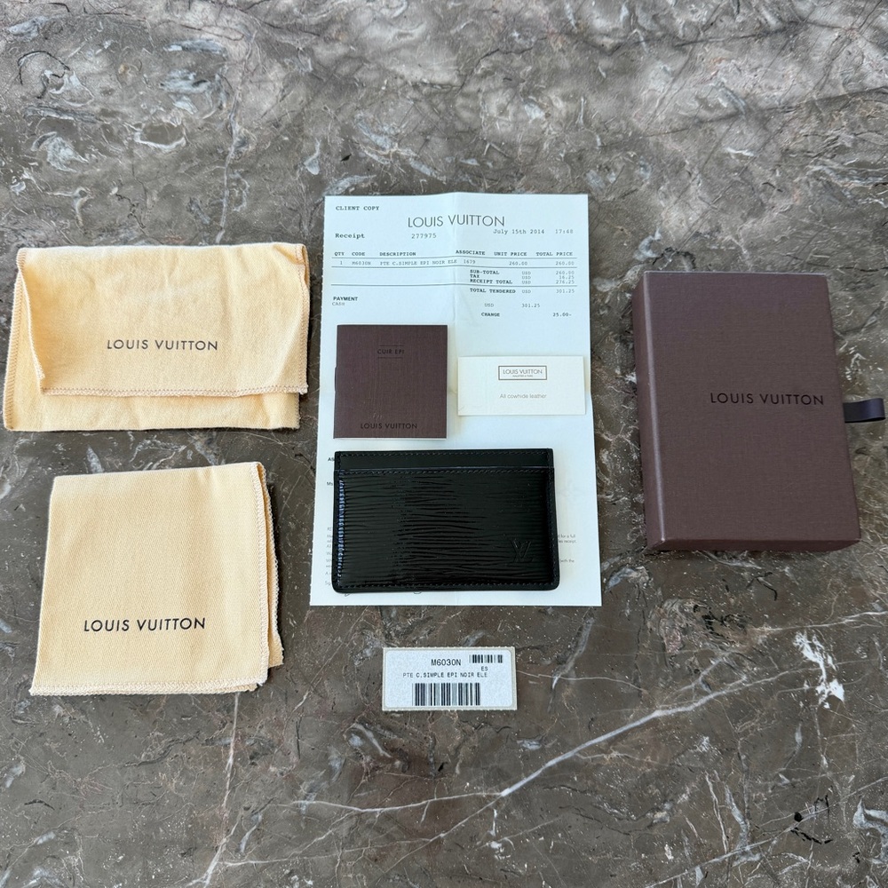 Louis Vuitton LV Black Epi Patent Leather Card Holder Wallet - Picture 11 of 11